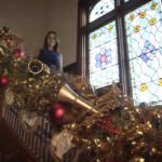 The Design Tourist Karen LeBlanc takes a Holiday Tour of the Stetson Mansion. www.TheDesignTourist.com