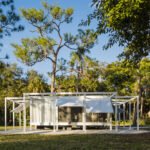 01 Walker Guest House Replica Photo credit Anton Grassl Esto courtesy Sarasota Architectural Foundation