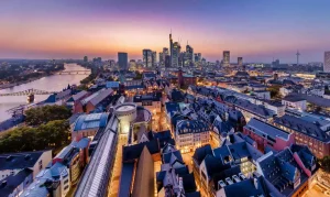 One of Germany Bucket list is Frankfurt Skyline bei Sonnenuntergang.
