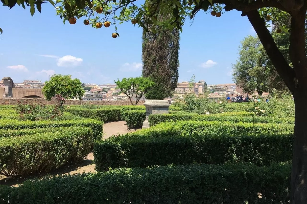 Five Free Things To See in Rome in a Day Farnese Gardens with group of people
