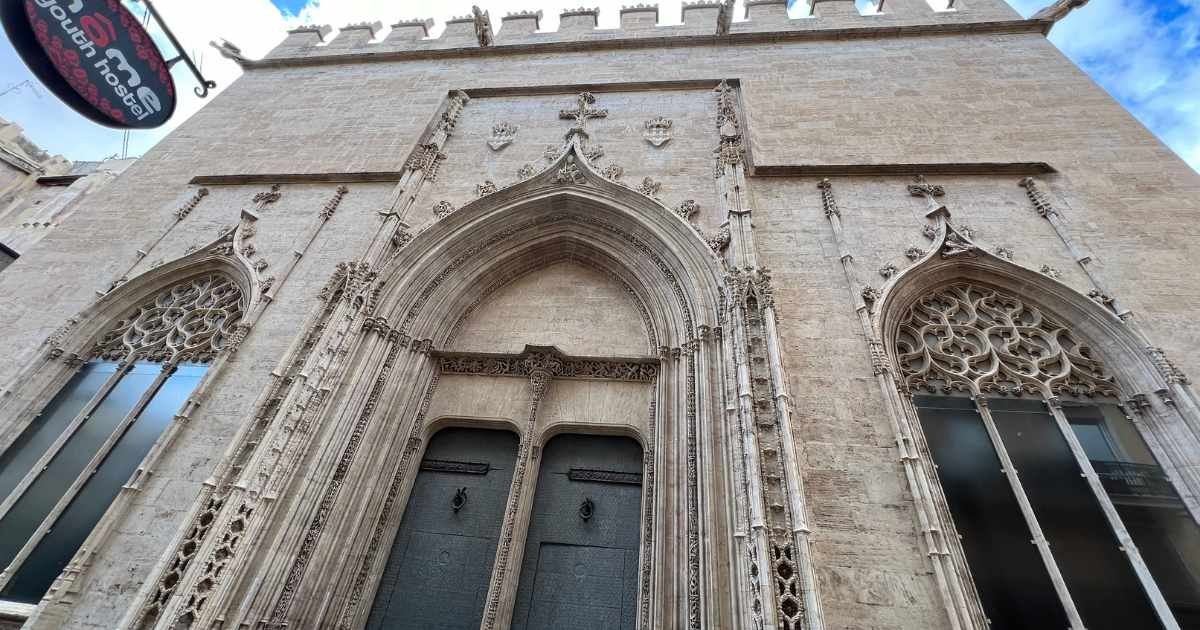 a low angle view of a Youth Hostel Valencia building