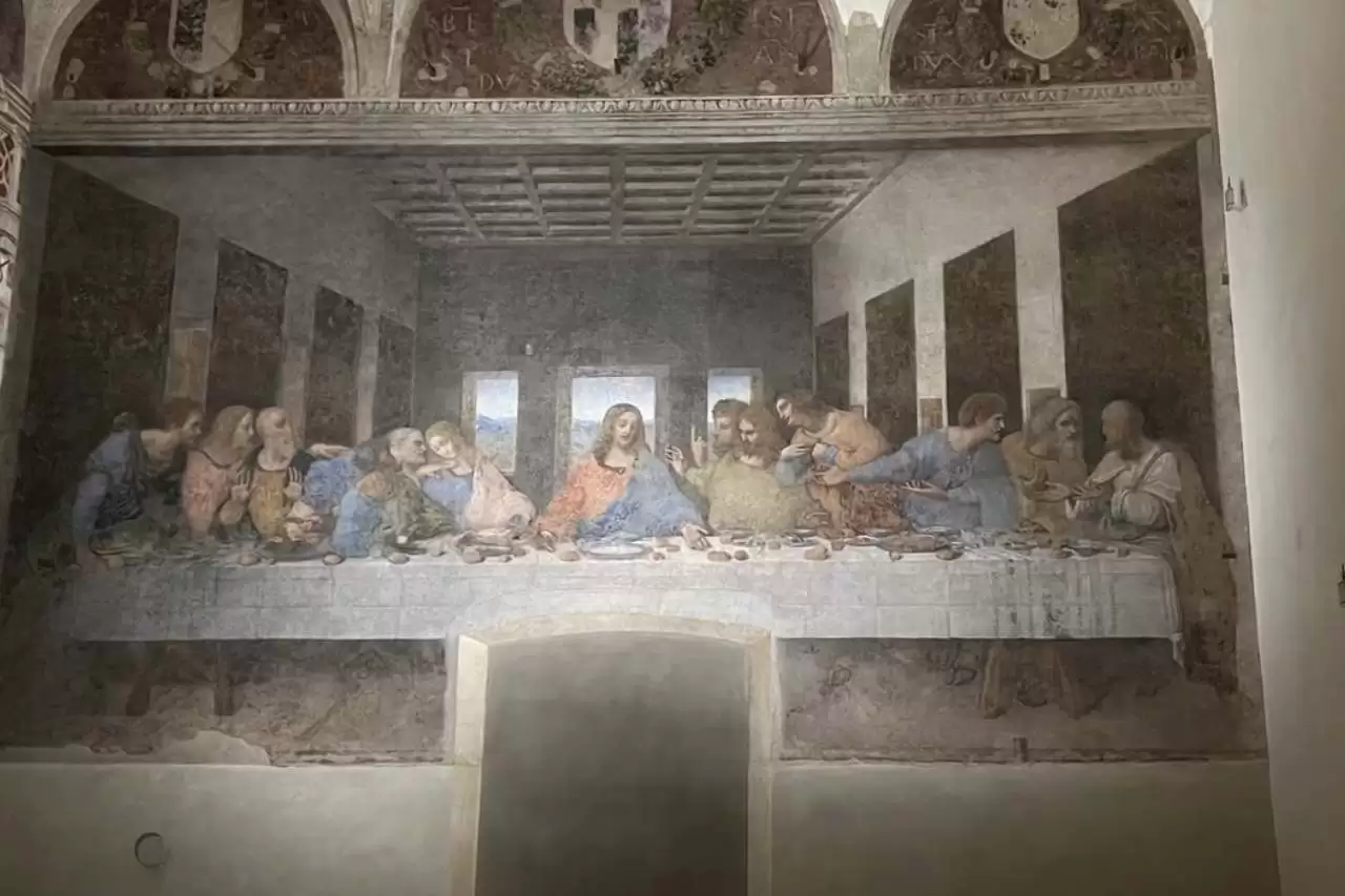 a painting of a last supper by Leonardo Davinci