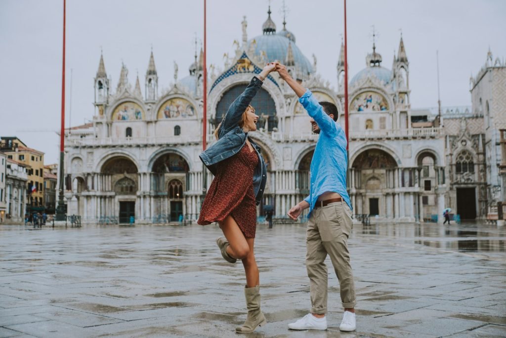 Young couple in Venice