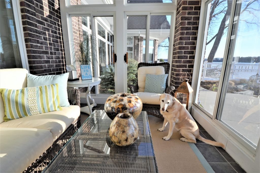 Sunroom home sweet home