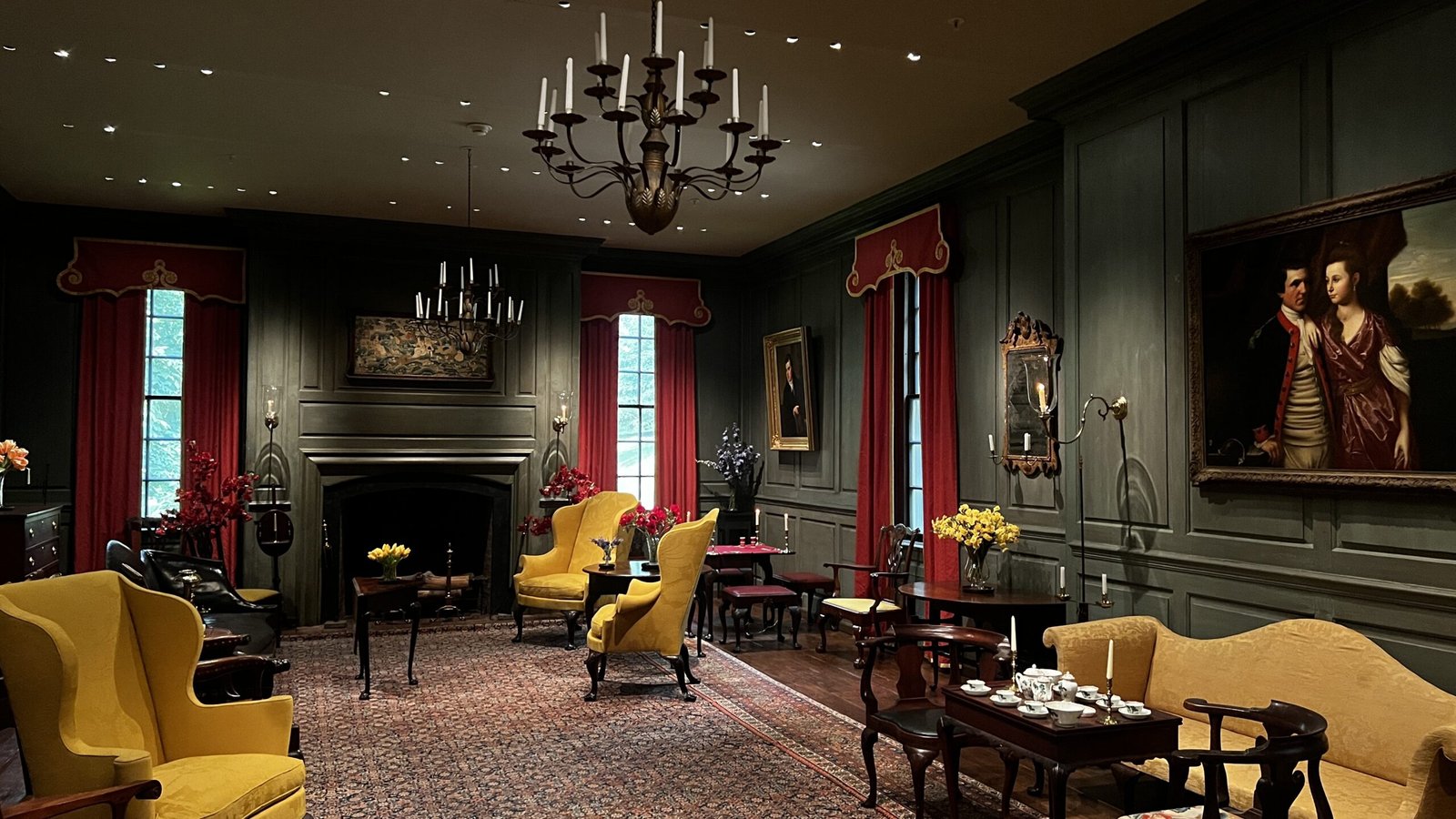 Winterthruyellowcoucheslivingroom