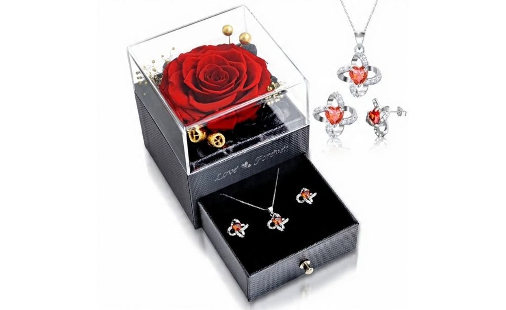 Eternal preserved rose gift box with necklace and earrings set